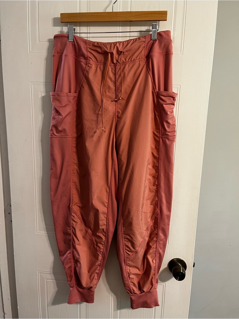 PINK FP MOVEMENT JOGGERS - FREE PEOPLE MOVEMENT SIZE LARGE